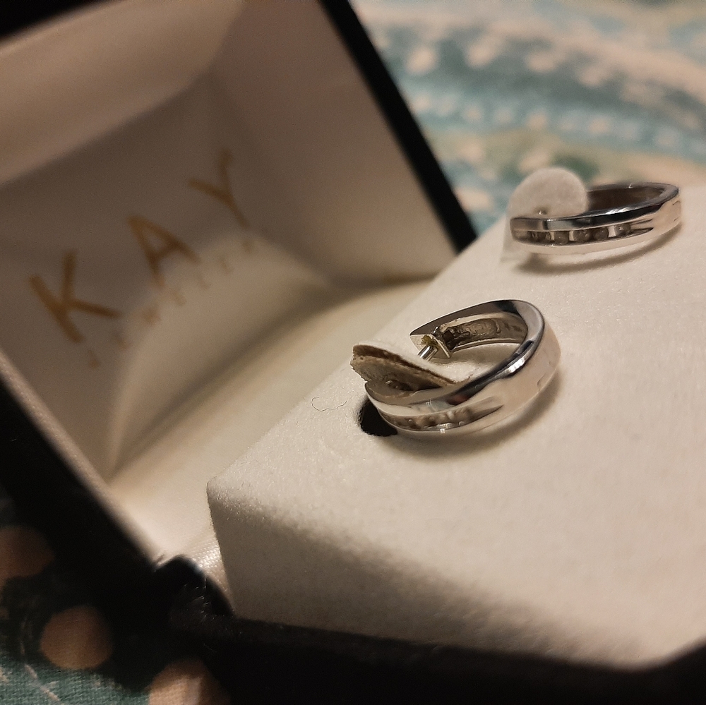 KAY Ear Rings 10k NEW